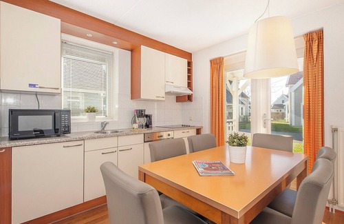 Bruinisse Villa | Buitenhuis met sauna 6
