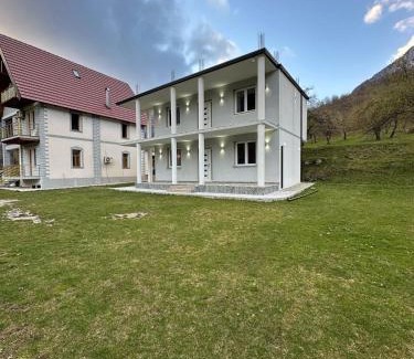 Theth Casa | Bujtina Crystal Theth