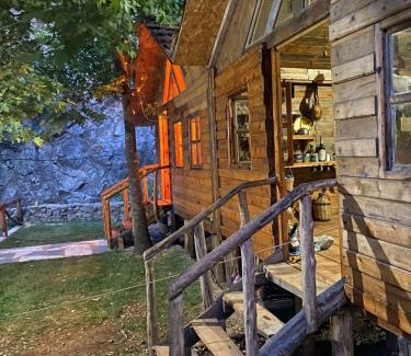 Sakës Otro | Bujtina Liqeni i Shkopetit