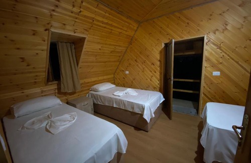 Theth Casa | Bujtina Vellezerit Grrela