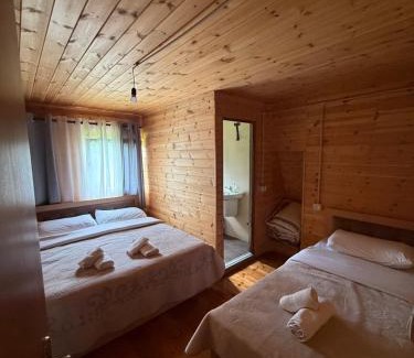 Shale Casa | Bujtina ZEMRA TRADITES