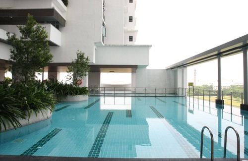 Bukit Indah Apartamento | [Bukit Indah] Aeon Jusco Cerca de Tuas Wifi 4-5 Pax