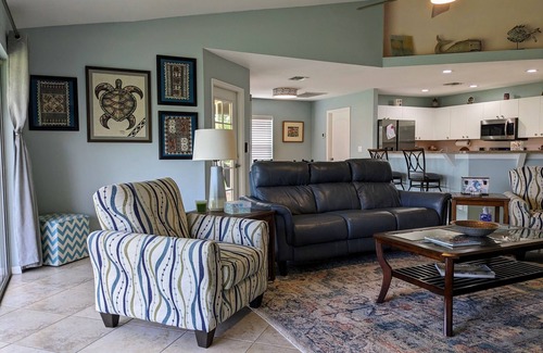 Trafalgar Casa | Bula House is the Perfect 3 Bedroom Home - Adjacent to Palmetto-Pine Golf Course