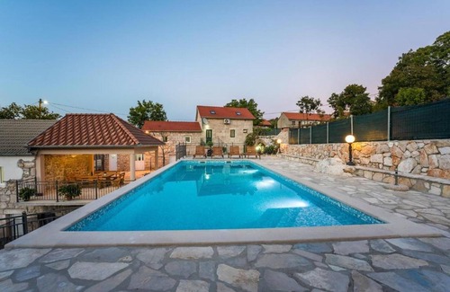 Podbablje Casa | Buljanovi dvori, house & private pool salt water
