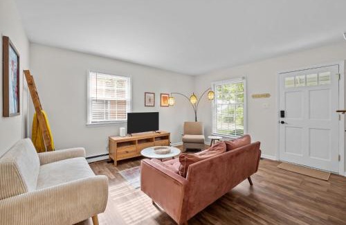 Durham Casa | Bull City Bungalow Walk to Ninth St Near Duke