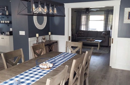 North Berwick Casa | Bullseye modern farm house 15 minutes to Ogunquit.