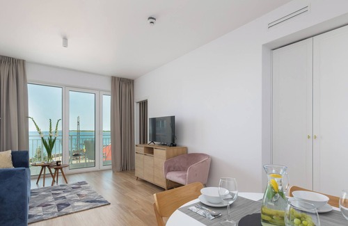 Darlowko Apartamento | Bulwar Zachodzącego Słońca by Renters