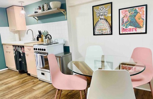 Fremont Apartamento | Bumbershoot Suite in Fremont - Dog friendly!