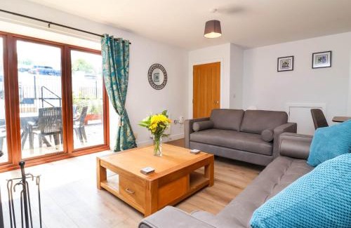 Bideford Casa | Bumblebee Meadows