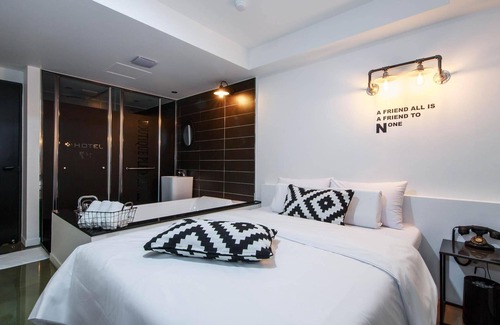Seohyeon-dong Hotel | Bundang Plein