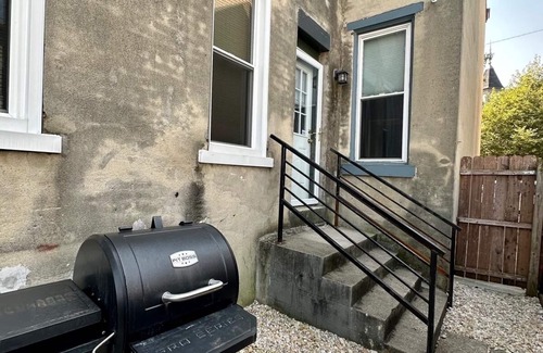 Allentown Casa | Bundle of happiness in an entire townhouse