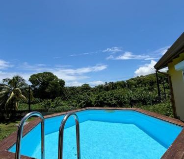 Trois-Rivieres Casa | Bung'hello Village, Piscine et Parking gratuit