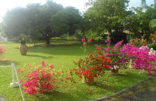 Trois-Rivieres Casa | Bungalow Cannelle - 2 bedrooms - in Sainte Luce, near Anse Mabouyas
