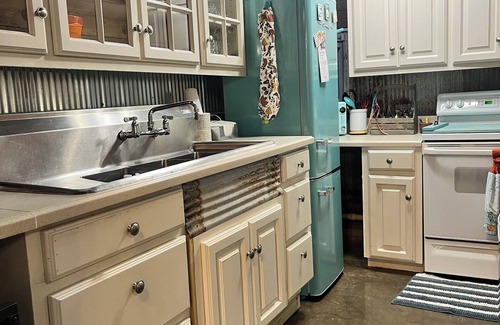 Louisburg Casa | Bungaloft in charming Louisburg with AC, WiFi, Tv.