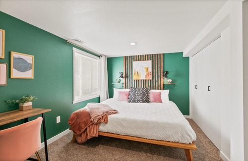 West Central Casa | Bungalow 29 Chic Mins To Dwntwn Pet Friendly