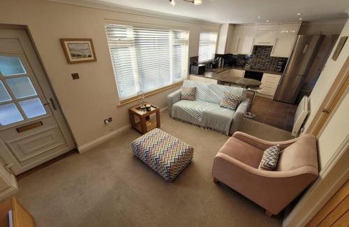 Mumbles Apartamento | Bungalow a few minutes from the sea.