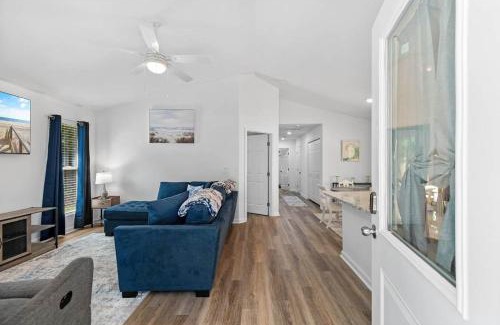 Georgetown Casa | Bungalow at the Bay 3 Bedroom Vacation Home