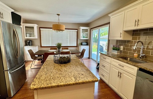 Royal Oak Casa | Bungalow Bliss in Royal Oak