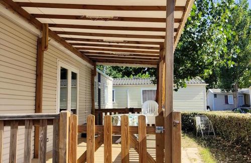 Vias Casa | Bungalow confortable à Vias avec piscine partagée