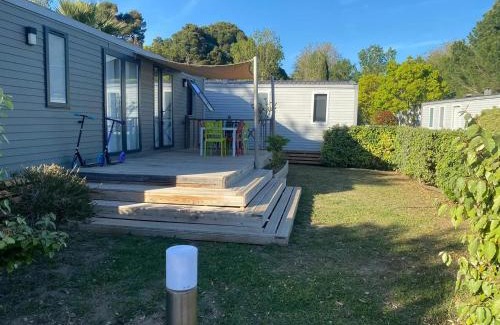 Vendres Casa | Bungalow cosy à Vendres avec piscine partagée