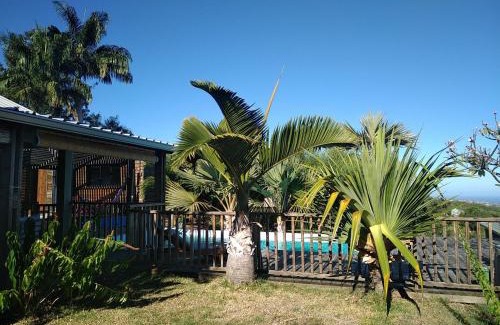 Bois de Nefles Chalet De Esquí | Bungalow cosy avec piscine surplombant l'océan