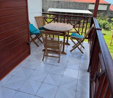 Basse-Terre Casa | Bungalow cosy près de Basse-Terre - 20 m² avec piscine