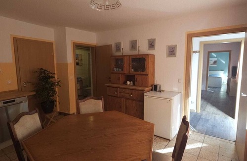Guster Casa | Bungalow directly on the Elbe-Lübeck Canal with a large natural plot
