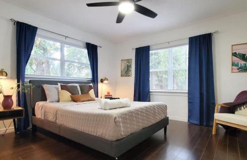 Lawsona - Fern Creek Casa | Bungalow DT by Lake Eola KIA center Sleeps 12