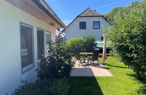 Altefaehr Casa | Bungalow in Altefaehr