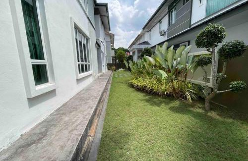 Nibong Tebal Casa | Bungalow in exclusive area