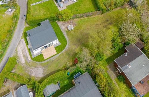 Sint Maartensvlotbrug Casa | Bungalow in Eureka with Spacious Garden