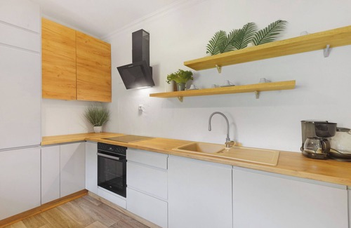 Niedenstein Casa | Bungalow 'Löwe' con terraza compartida, jardín compartido y Wi-Fi