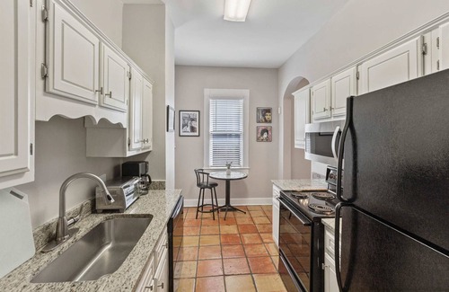 Midtown Casa | Bungalow ON Overton Square