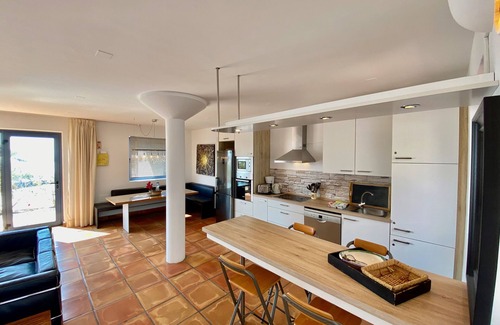 Bahia Calma Villa | Villa con piscina privada y conexión Wi-Fi gratuita, cerca del mar, patio protegido