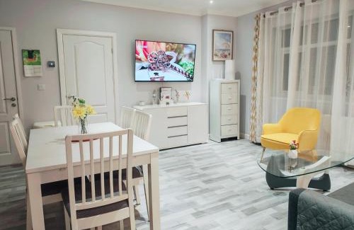 Port Talbot Casa | Bungalow Step Free Access - Close To The Beach