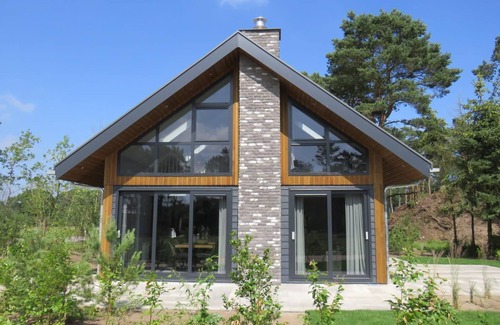 Otterlo Casa | Bungalow with multiple floors, 4 bedrooms and 2 bathrooms