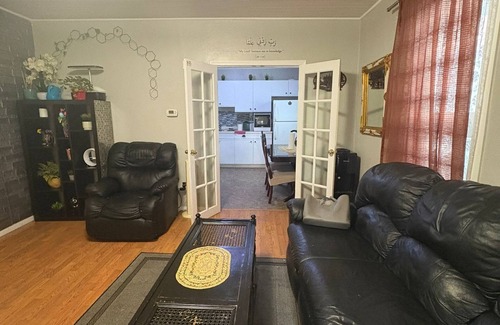 Northeast Edmonton Casa | Bungalow with Outdoor Oasis and Gazebo