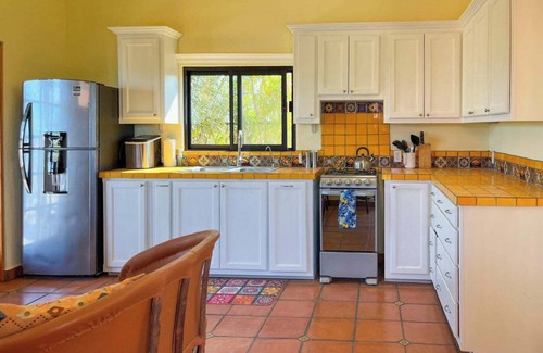 El Centenario Casa | Bungalow with pool in beautiful El Centenario, La Paz Baja California Sur