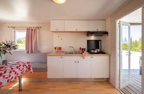 Puntone Casa | Bungalow with pool in a park-like garden by the sea!