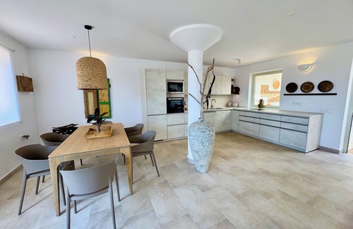 Bahia Calma Casa | Villa con piscina privada e internet de fibra de vidrio, cerca del mar, patio protegido