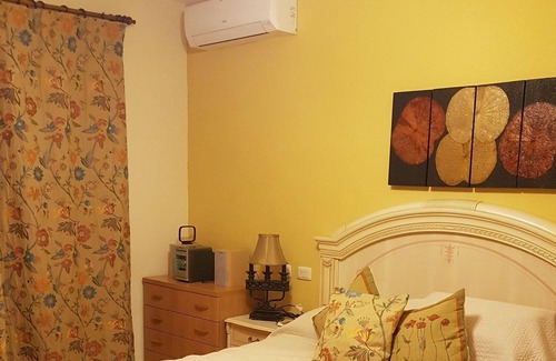 Bolnuevo Villa | Bungalow con piscina privada y jardín, vistas al mar y estacionamiento, internet, aire acondicionado