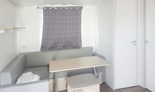Burinhosa Casa | Bungalow with Shared Pool in Pataias + 30 m² + Pool.