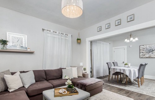 Moline Casa | Bungalow53 near John Deere-Mississippi Riverfront
