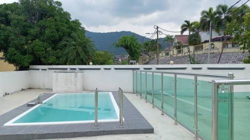 Taman Meru Apartamento | BungalowD Pool Villa 7R6B with Netflix Great Movies & Dramas