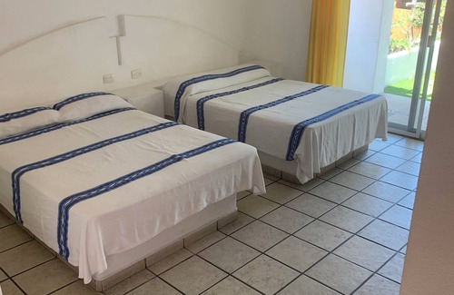 Playa la Madera Hotel | Bungalows Adelamar