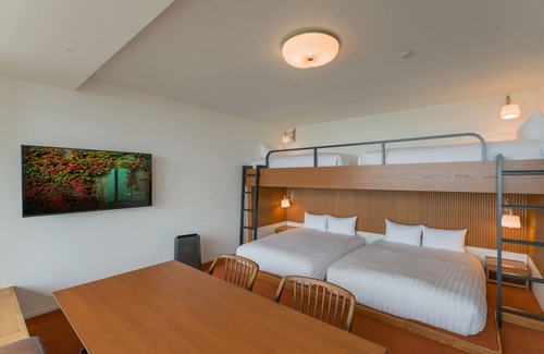 Atami Hotel | Bunk bed RoomNopets allowed1offsite parking lot / Atami Shizuoka