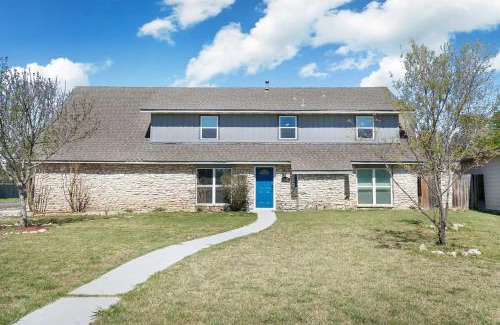 North San Antonio - SAT Casa | Bunker Down - A Birdy Vacation Rental