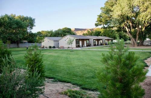 La Verkin Casa | Bunkhouse 6A With Fridge and Microwave
