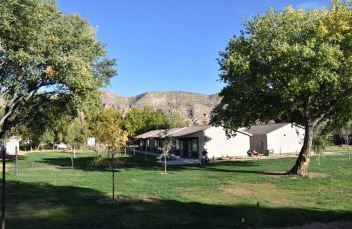 La Verkin Casa | Bunkhouse 8B In Natural Setting