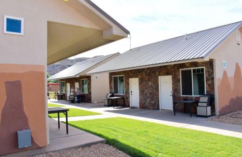 La Verkin Casa | Bunkhouse 8B In Natural Setting